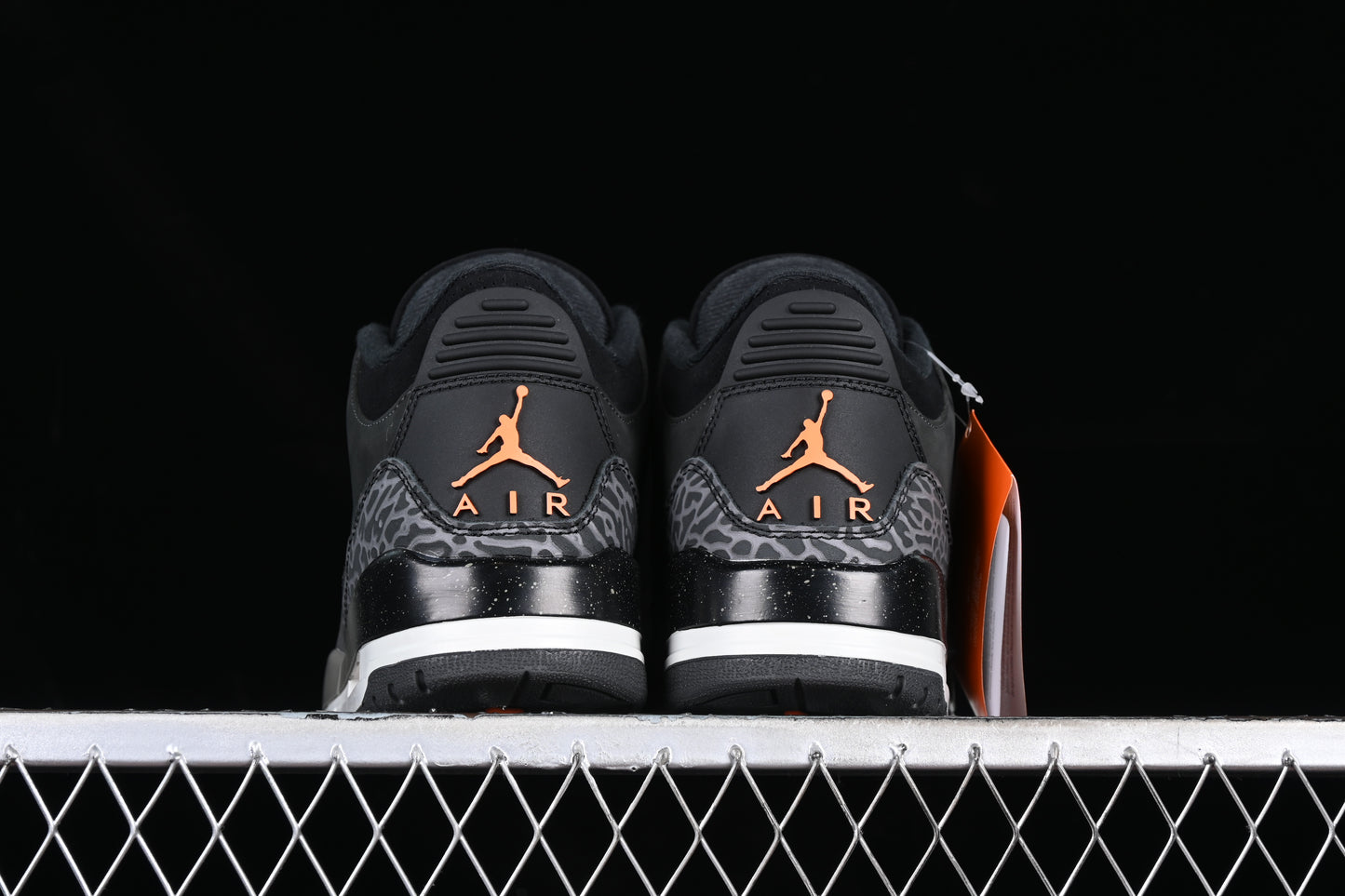 Air Jordan 3 Retro "Fear"