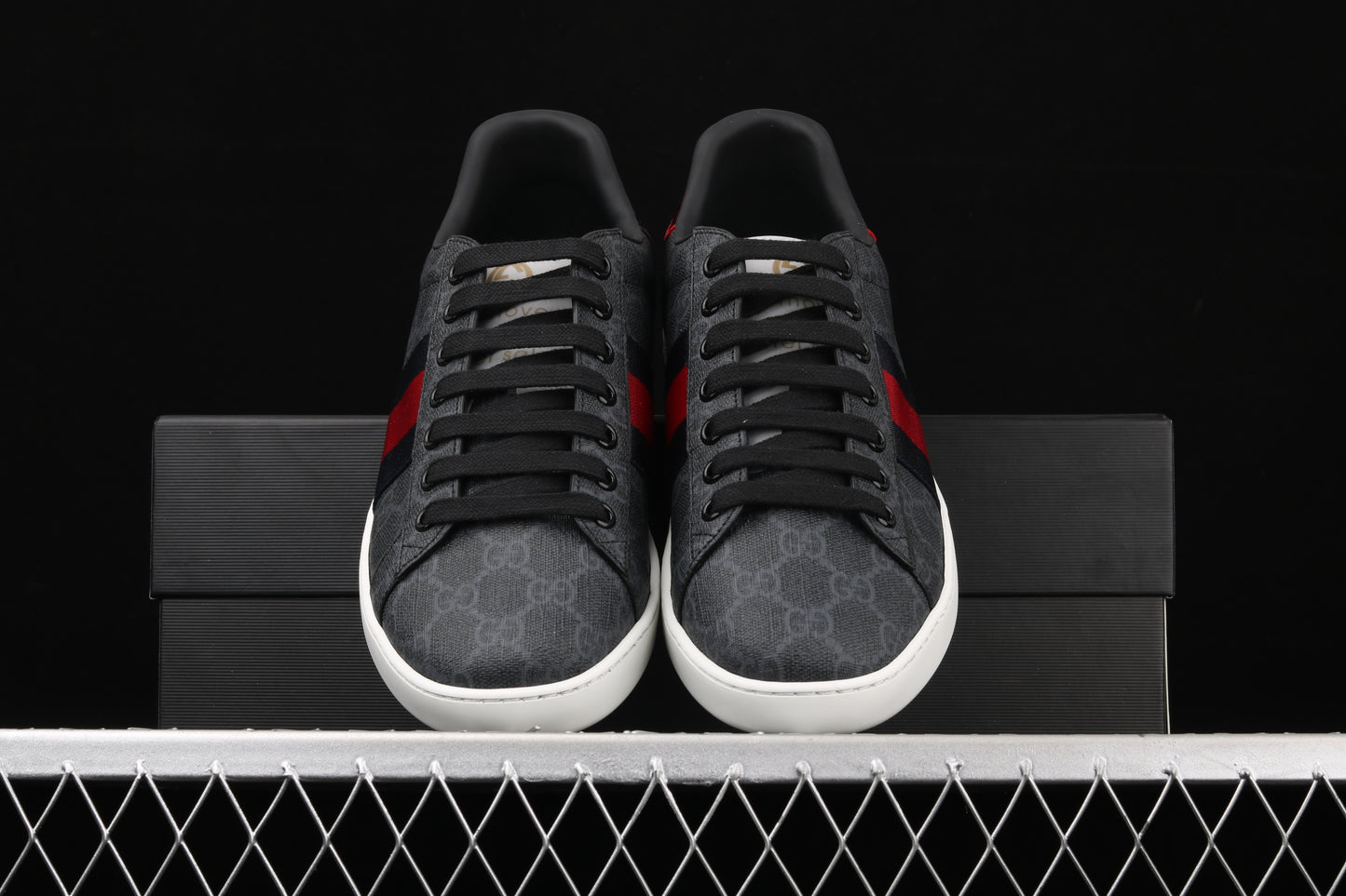Gucci Ace Embroidered Low-Top