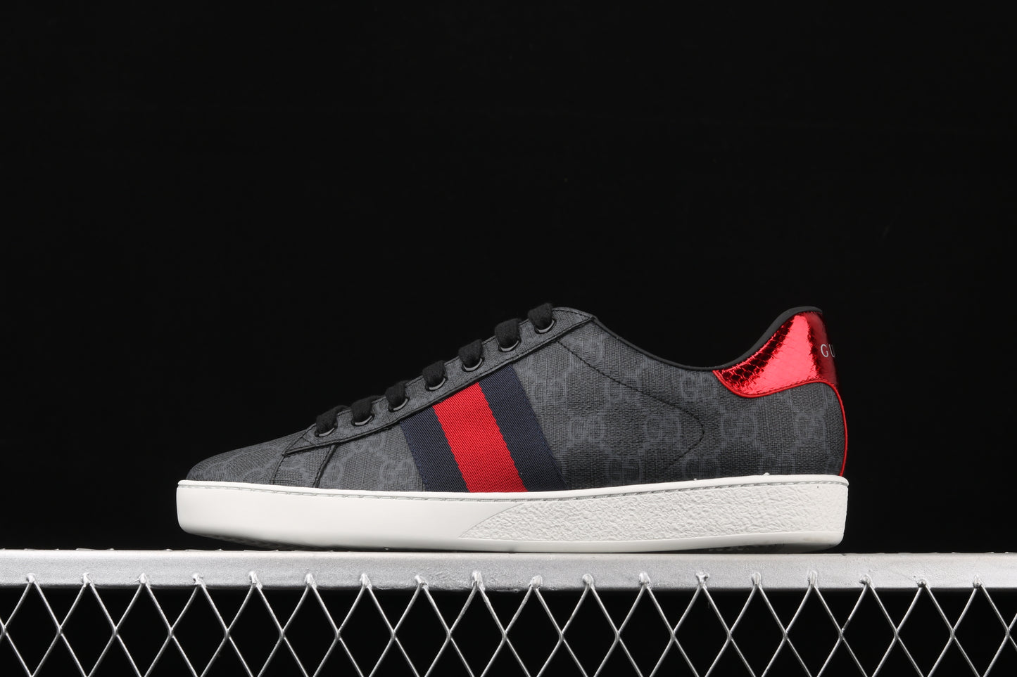 Gucci Ace Embroidered Low-Top