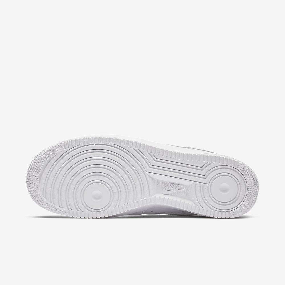 Nike Basketball Shoe