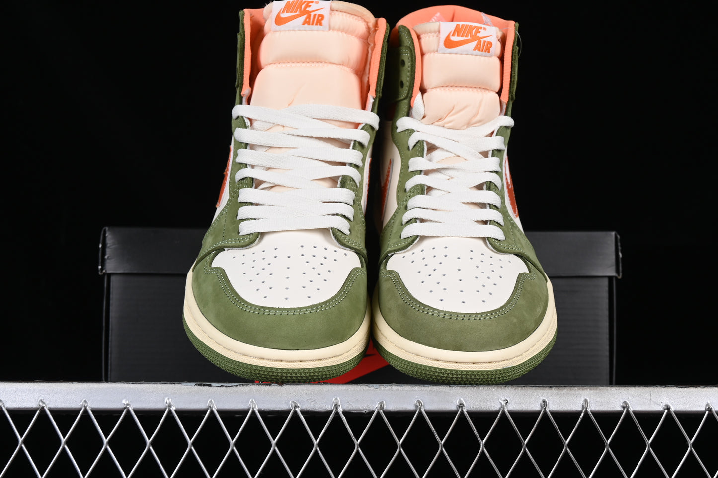 Air Jordan 1 High OG "Celadon"